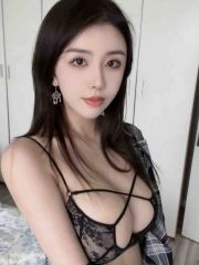 大胸韵味少女