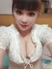 超爽丝袜美腿古曼御姐