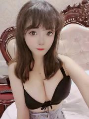 兼职清纯尤物白嫩Q弹酮体